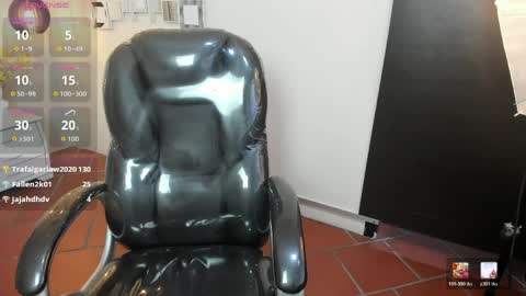 mila_quin online show from May 15, 10:12 pm