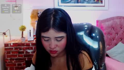 mila_quin online show from March 8, 1:04 pm