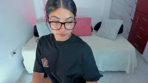 martina online show from May 4, 4:38 am