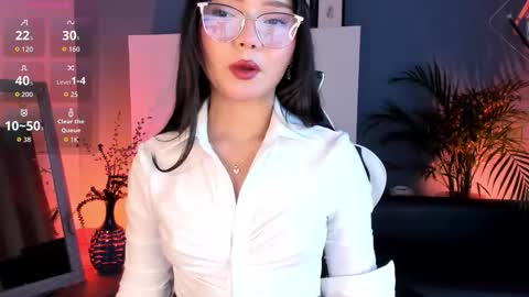 Mila online show from October 23, 11:27 am