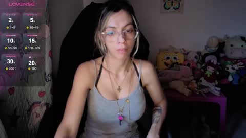 milacoxx8819 online show from September 13, 8:28 pm