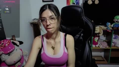 milacoxx8819 online show from October 25, 2:52 am