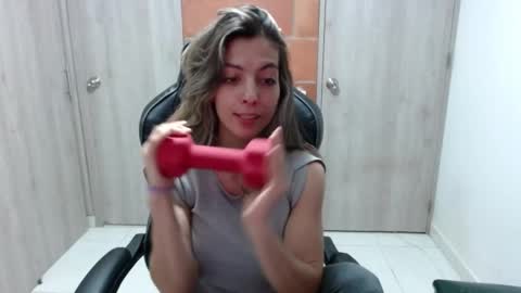 milacoxx8819 online show from March 5, 12:16 am