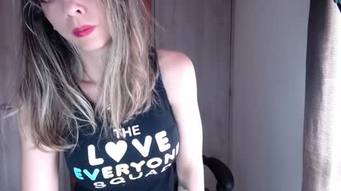 milacoxx8819 online show from March 1, 3:05 pm