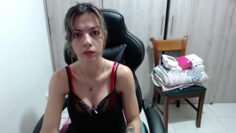 milacoxx8819 online show from February 13, 11:50 am