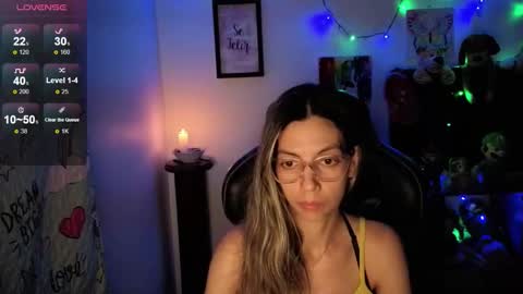 milacoxx8819 online show from November 9, 2:07 am