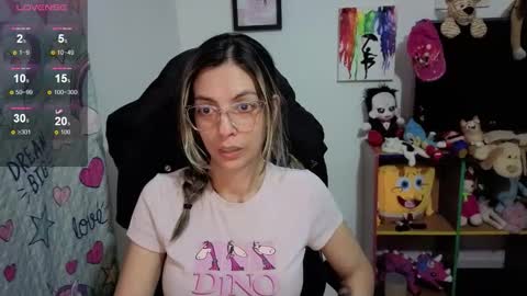 milacoxx8819 online show from November 8, 1:32 am