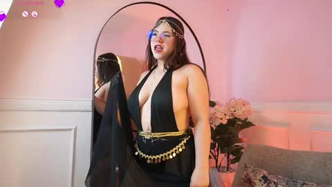 milacrave online show from March 13, 12:39 pm