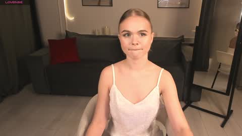 milafink online show from January 26, 1:58 pm