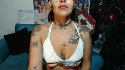 milafuckass online show from December 5, 12:10 am