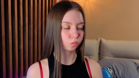 Mila online show from May 6, 3:38 pm