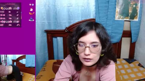 Mila-Lunala online show from February 18, 2:27 am