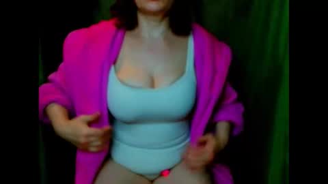 milana9732 online show from May 20, 8:39 pm