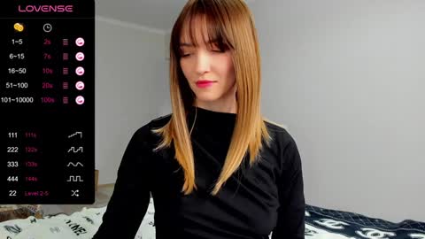 Snapshot of milana_wow chatting on December 3, 9:09 am Milana online show from December 3, 9:09 am