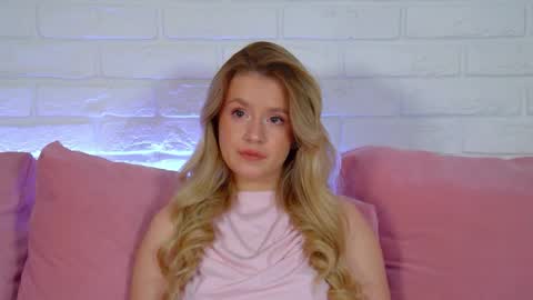 MilanaBalmain online show from April 11, 4:29 am