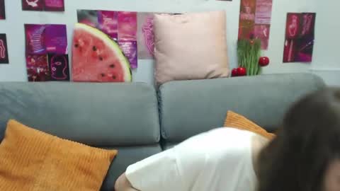 milanaroz online show from May 24, 5:39 am