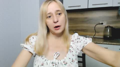 Milena online show from December 22, 3:44 am