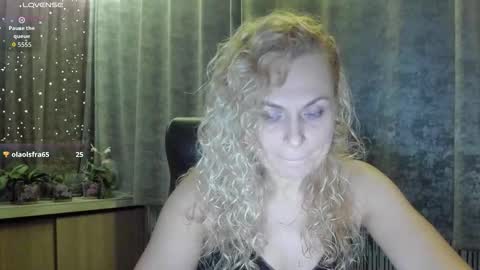 milanna_x online show from October 10, 8:14 pm