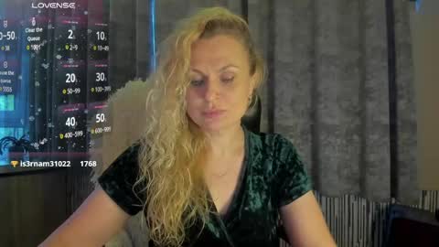 milanna_x online show from May 15, 11:51 pm