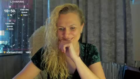 milanna_x online show from May 16, 12:46 am