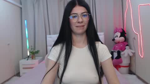 milasecretsss online show from May 16, 7:00 am