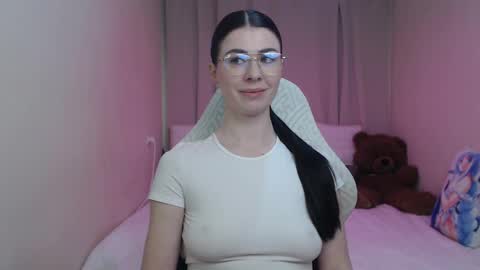 milasecretsss online show from April 29, 7:22 am