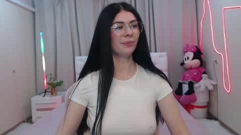 milasecretsss online show from May 16, 6:49 am