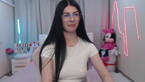 milasecretsss online show from May 22, 12:03 pm