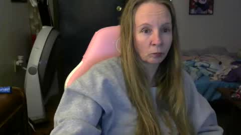 Mila online show from May 6, 4:27 am