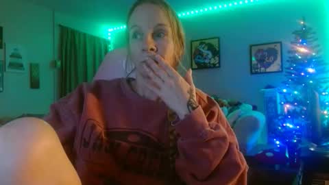 Mila online show from December 2, 6:59 am