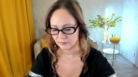 milaurban online show from March 19, 10:30 am