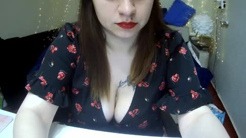 Milaxcute online show from May 21, 10:46 am