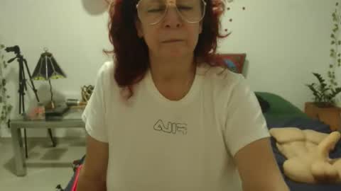 milchanell online show from November 11, 6:42 am