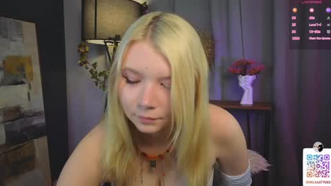 Snapshot of mildredbain chatting on February 7, 2:29 am Mila online show from February 7, 2:29 am