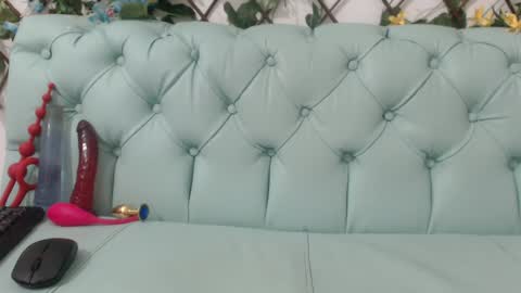 milena online show from December 11, 8:50 pm