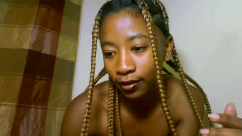 milennah online show from July 6, 2:33 pm