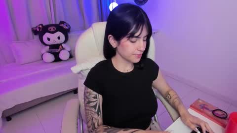  IEY EY  online show from November 17, 4:46 am