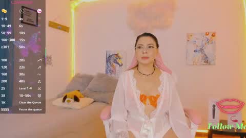 Aura  online show from May 23, 4:11 am