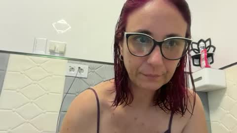 Milf Coder Girl online show from August 3, 8:58 pm
