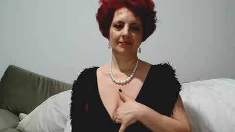Milfsupreme online show from January 17, 8:44 pm