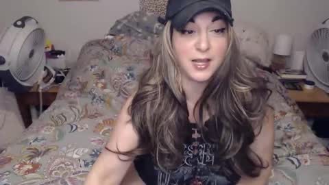 MILF Monee online show from May 13, 12:06 am