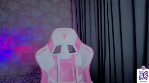 Milia online show from April 14, 8:42 pm