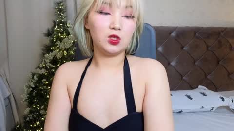 Milla or just Mi online show from December 24, 5:44 pm