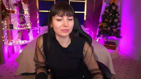 millaluxlove online show from January 8, 9:24 am