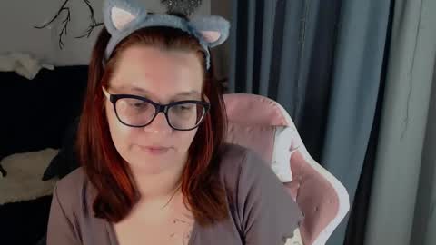 Milla online show from May 8, 11:39 pm