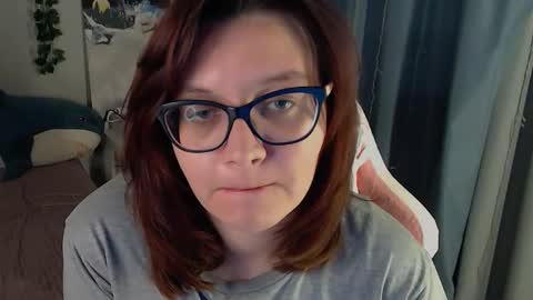 Milla online show from February 2, 11:04 pm