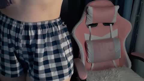 Milla online show from November 20, 9:27 pm