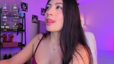 miller_vanessa_ online show from May 5, 9:07 pm