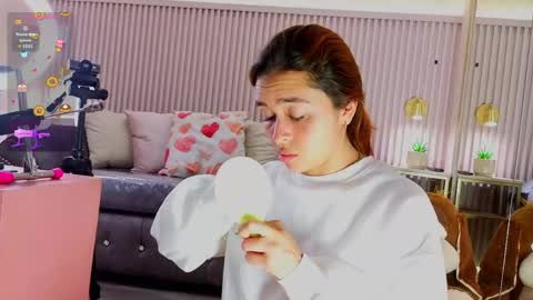 milleyjones_ online show from May 7, 11:58 am