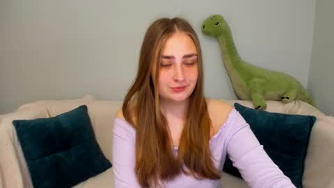 millibrooksss online show from May 27, 1:38 am